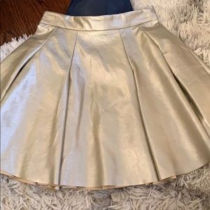 Brand new skirt worn once